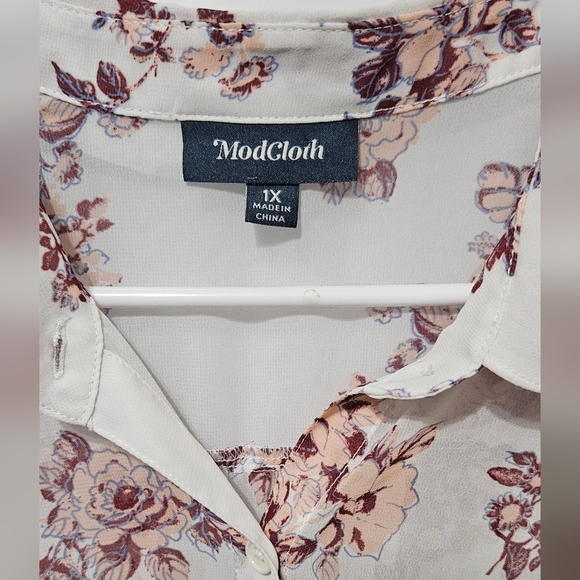 ModCloth Button Up Blouse Sheer White Pink Floral Button Front Sz 1X Chiffon B12 - Picture 3 of 6